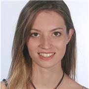 Laureata in possesso di certificazione offre lezioni e ripetizioni di inglese adatte a tutte le età